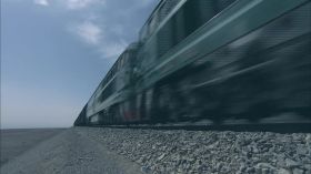 货运火车快速驶视频素材