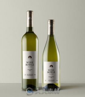 经典白葡萄酒酒瓶包装展示PSD模板Classic-And-Burgundy-White-Wine-Bottle-Mockup