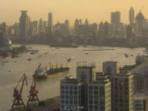 上海黄埔江景船只快速穿过高清视频实拍素材