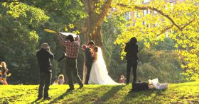 新人拍婚纱照现场高清实拍视频素材